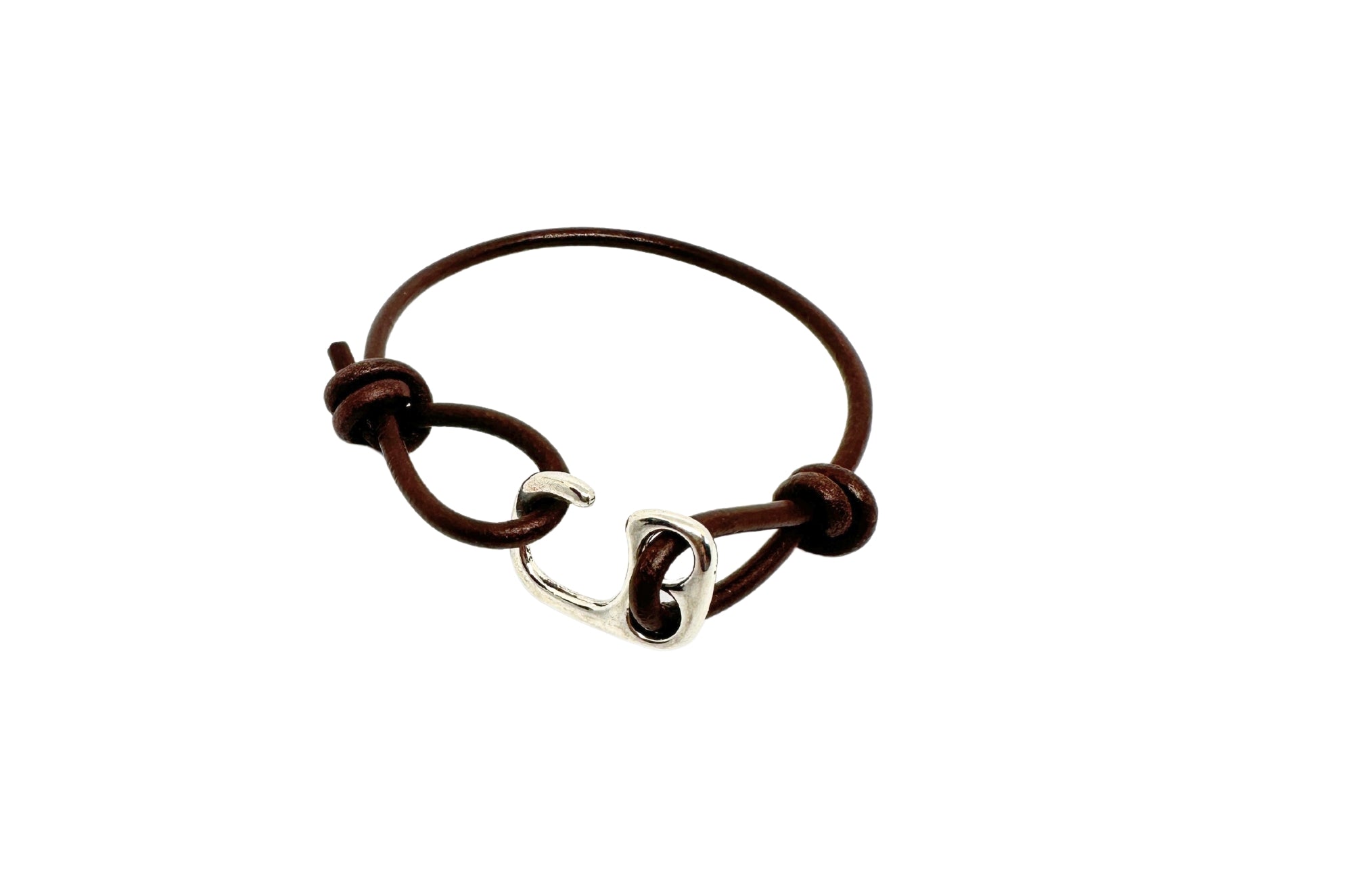 SILVER HOOK HAND-TIED KNOT LEATHER BRACELET