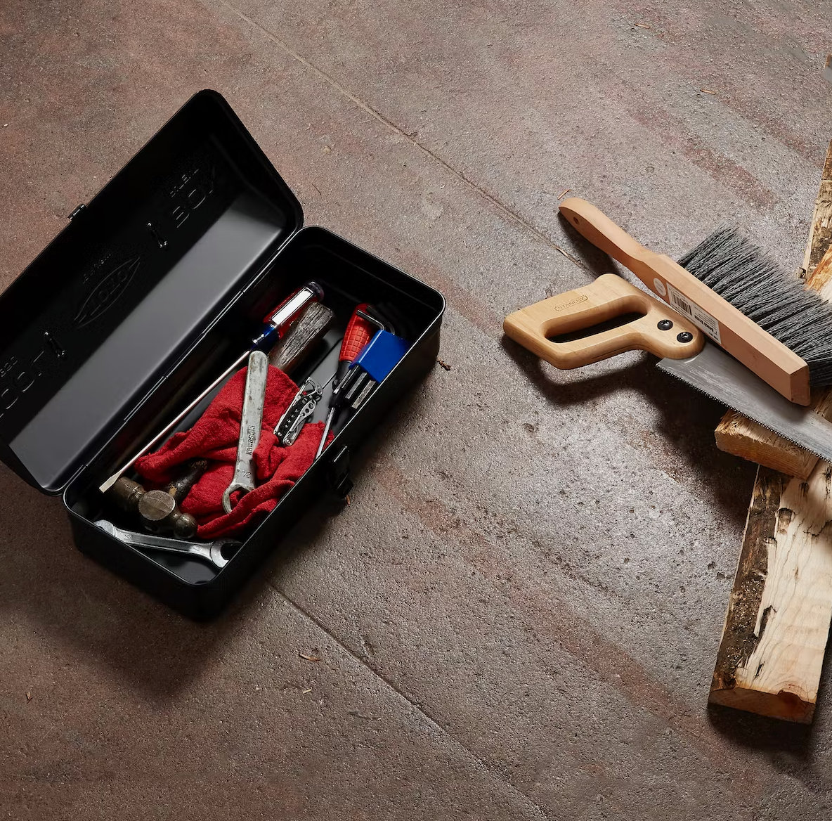 Steel Camber Lid Toolbox With Leather Liner